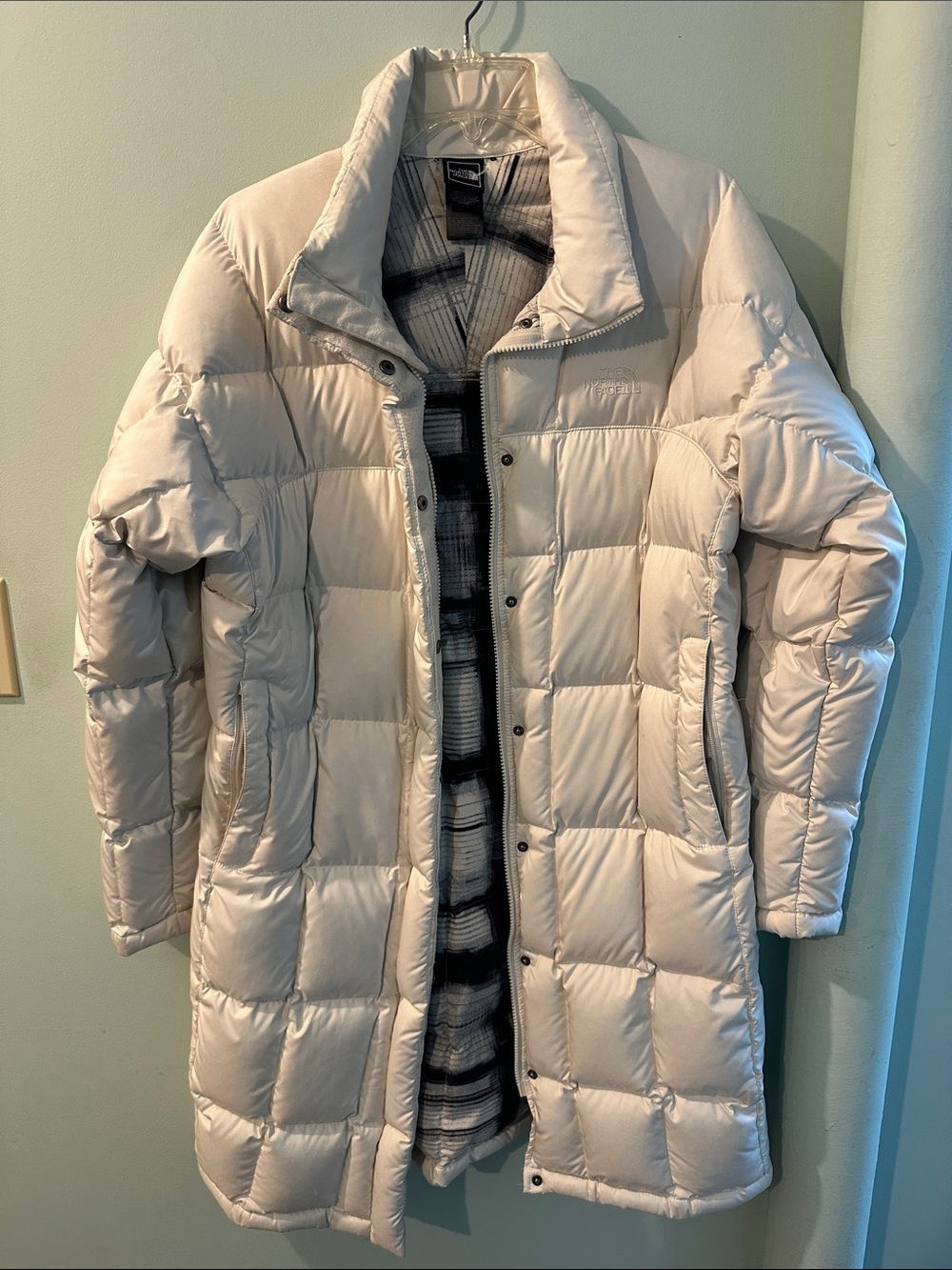 White North Face Women’s Winter Jacket